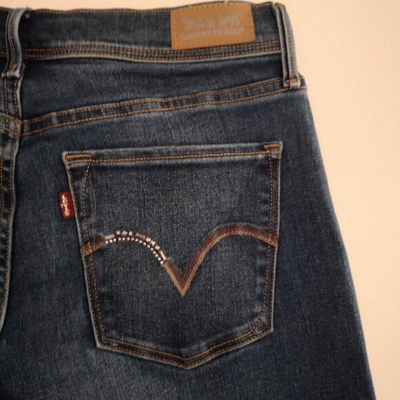 Levi's Ladies 512 Perfectly Slimming Bootcut Medium Wash Blue Jeans - Picture 6 of 11